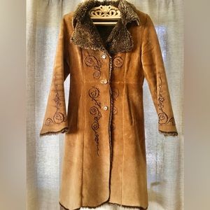 ❤️Fabulous Suede Coat with Embroidery❤️